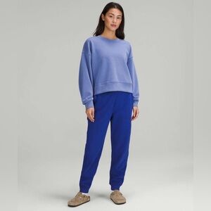 Lululemon Size 4 Softstreme Perfectly Oversized Crop
Crew Sweatshirt